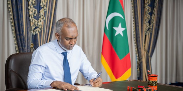 ފިކުރީ މުދާ ރައްކާތެރިކޮށްދޭނެ އޮފީހެއް ގާއިމުކުރުމުގެ ބިލު ރައީސް ތަސްދީގު ކުރައްވައިފި