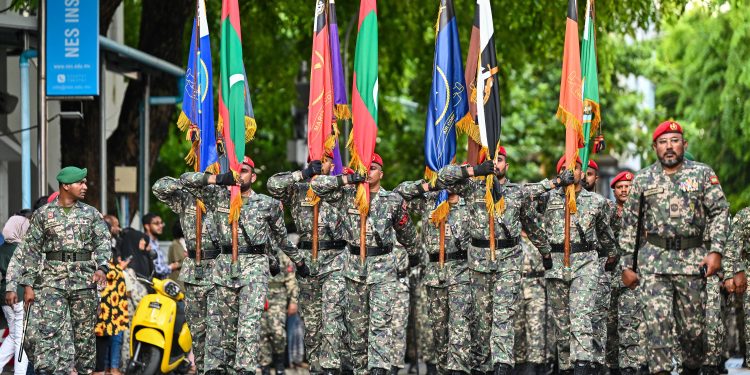 ސިފައިންގެ ޝަރަފުގެ ހިނގާލުން މާދަމާ ހަވީރު މާލޭގައި