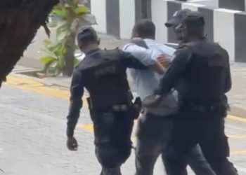މުޒާހަރާގެ ތެރެއިން ނޫސްވެރިޔާ ލީވާން ހައްޔަރުކޮށްފި