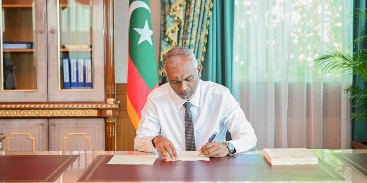 ނޫސްވެރިން ކަންބޮޑުވުން ފާޅުކުރަމުން ދަނިކޮށް މީޑިއާ ބިލު ތަސްދީގު ކުރައްވައިފި