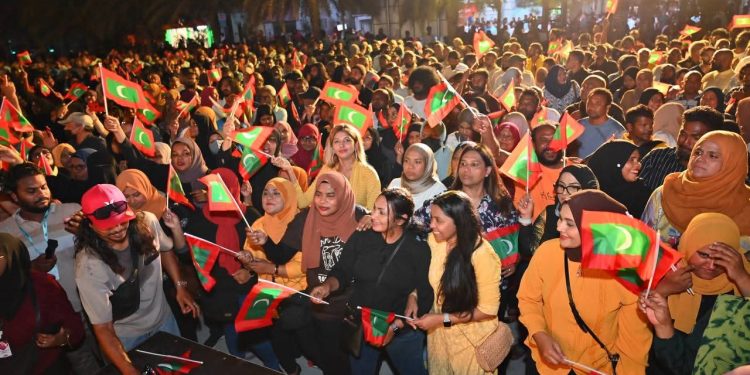 އެމްޑީޕީގެ ބޮޑު އެއްވުން އާޓިފިޝަލް ބީޗުގައި ފަށައިފި