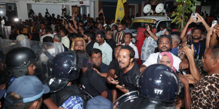އެމްޑީޕީގެ ހިނގާލުން ފުލުހުން ހުއްޓުވައިފި