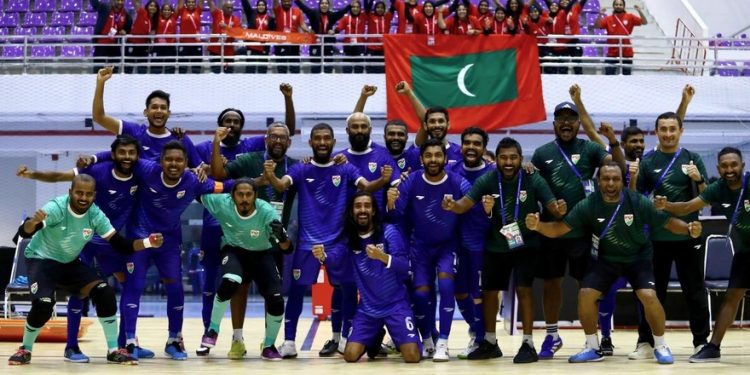 ބޫޓާން ބަލިކޮށް، ސާފް ފުޓްސަލްގެ ތާރީޚީ ފުރަތަމަ ތަށި ރާއްޖެއިން ހޯދައިފި