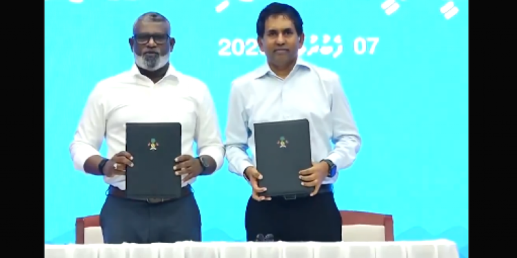 ހިތަދޫ ވިޔަފާރި ބަނދަރުގައި ބޮންޑެޑް ޒޯންގެ ޚިދުމަތް ގާއިމުކުރުމުގެ އަމަލީ މަސައްކަތް ފަށައިފި