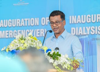 ޞިއްޙީ ސިޔާސަތު ތަންފީޒުކުރަނީ ރައްޔިތުންނަށް ލުއިވާގޮތަށް: ވަޒީރު ނާޡިމް