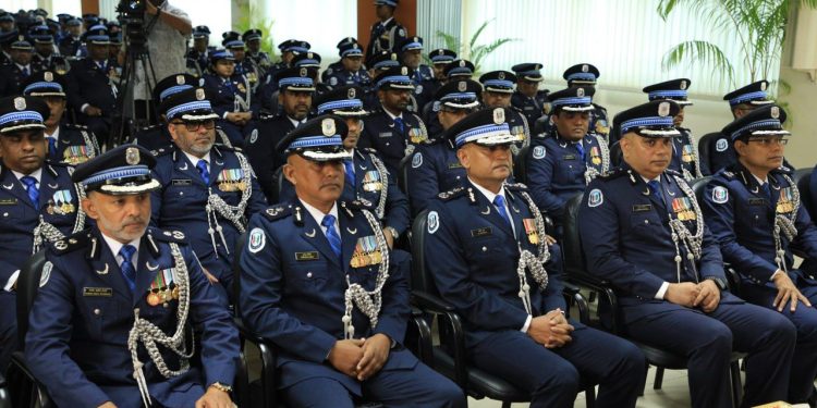 ޕޮލިސް ކޮމިޝަނަރުގެ މަގާމަށް ކުރިމަތިލާނެ މީހަކު ނުވެ، މުއްދަތު އިތުރުކޮށްފި