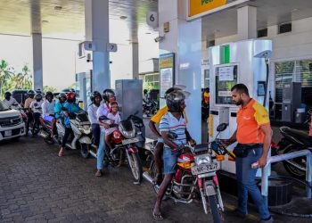 ލަންކާގައި ތެލުގެ އަގު 25 އިންސައްތަ ބޮޑުކޮށްފި