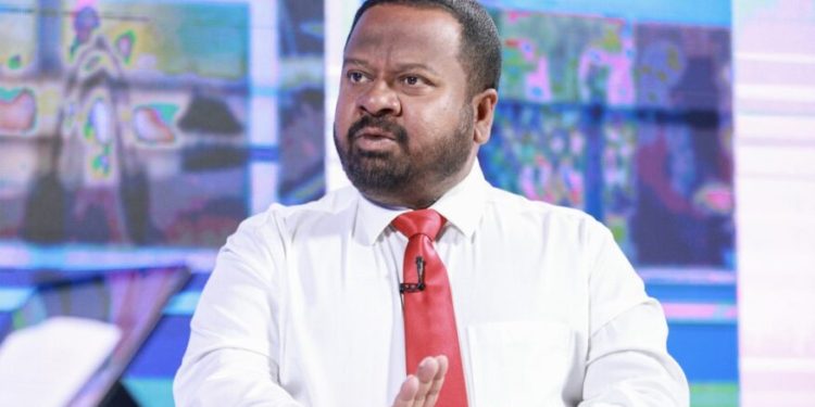 ސިޔާސީ މަގާމުތަކަކީ ހަދިޔާއެއް ނޫން، ނަތީޖާ ނެރެންޖެހޭނެ: މުންދު