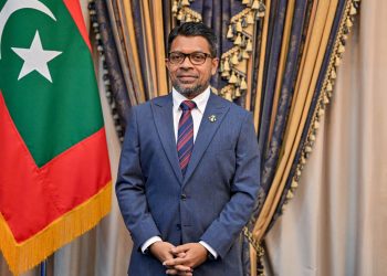 ޗީފް އޮފް ސްޓާފް ފަޔާޒު ސީނިއާ މިނިސްޓަރަކަށް ބަދަލުކޮށްފި