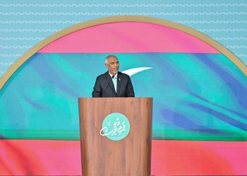 ޕާޓީ މަސްލަހަތަށްވުރެ ޤައުމު އިސްކުރަންޖެހޭ: ރައީސް