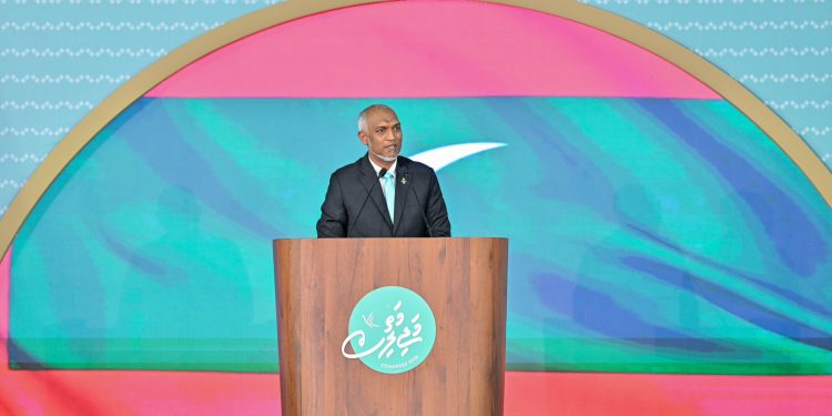ރިޔާސީ ޓިކެޓް ޕްރައިމަރީއަކާ ނުލައި ރައީސް މުއިއްޒަށް ދޭން ފާސްކޮށްފި