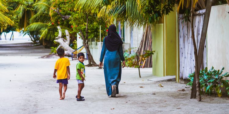 ކުޑަކުދީންނަކީ އަގުހުރި އަމާނާތެއް، ރައްކާތެރިވުމަކީ ވާޖިބެއް: ހުކުރު ޚުޠުބާ