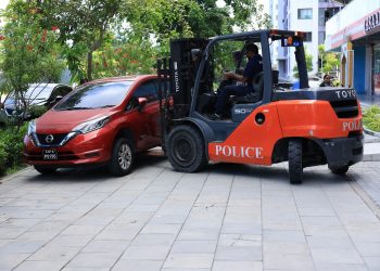 ހުޅުމާލޭ ދުވާރުތަކުން ޕާކުކުރި އުޅަނދުތައް ޓޯކުރަނީ